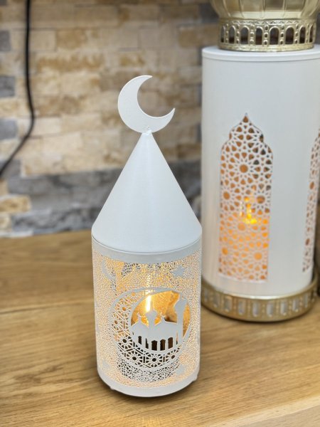 فانوس معدن مضيء