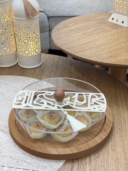 مضيفة خشب مع غطاء اكريلك