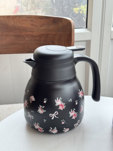 دلة قهوة كبير