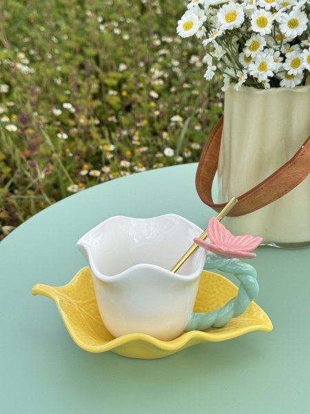 كوب الفراشة