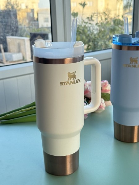 كوب ستانلي قاعدة دهبية