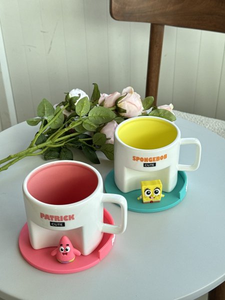 سبونج بوب وبسيط قاعدة جلد