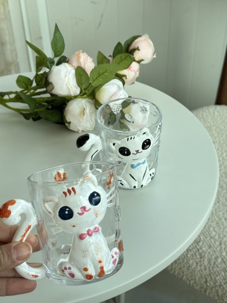 كوب القطة شفاف