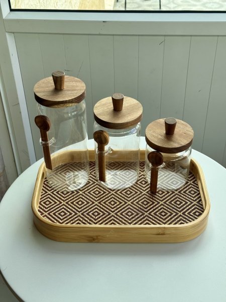 طقم مرطبان زجاج مع غطاء خشب