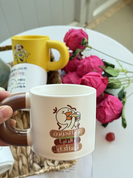 لماذا تحزنون والدنيا فيها اكل