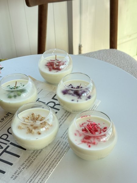 شموع برائحة عطرة