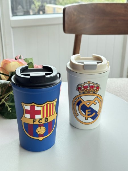 حافظة حرارة ريال مدريد وبرشلونة