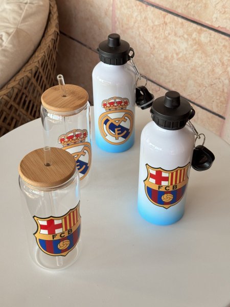 كوب ريال مدريد وبرشلونة شفاف مع مصاصة