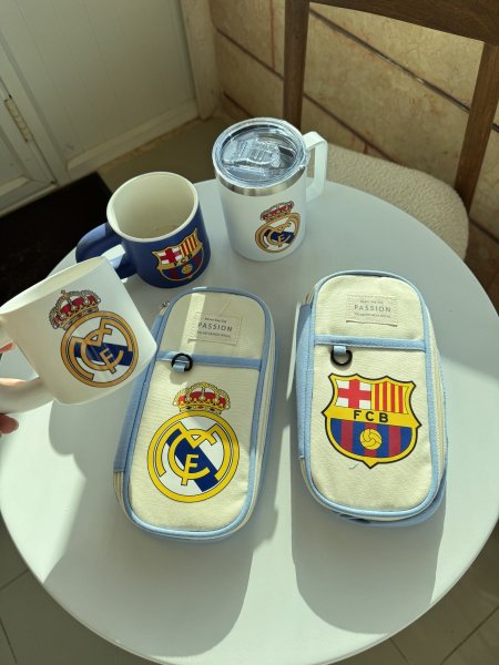 مقلمة ريال مدريد وبرشلونة