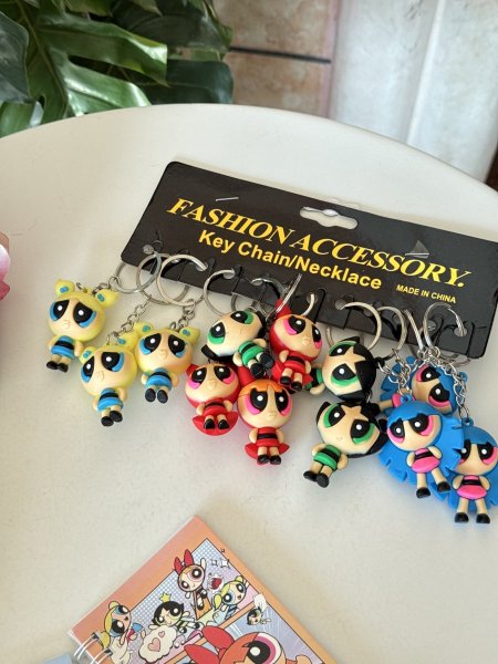 ميداليات فتيات القوة