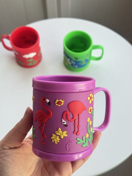 اكواب بلاستك للاطفال