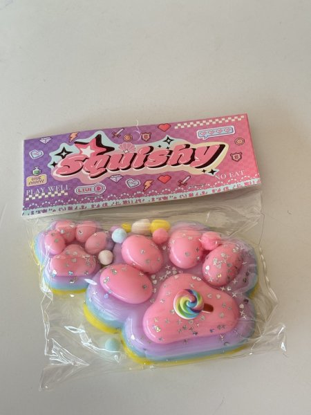 سكوشي ملونة